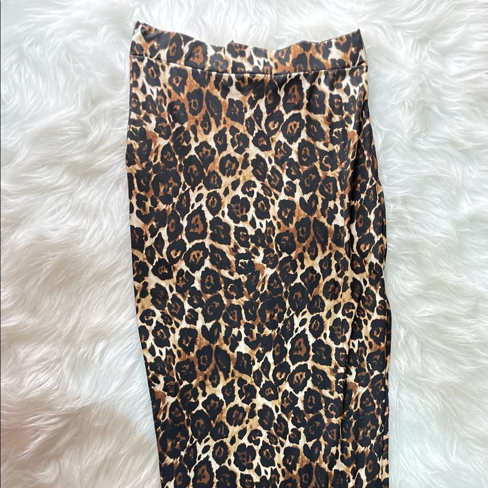 Lepoard Crop Top & High Waist Midi Skirt Set - Picture 13 of 14